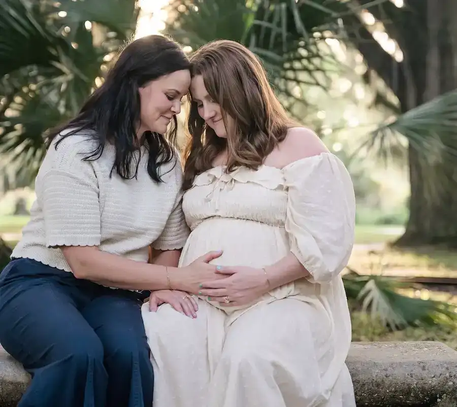 hannah and desi's pregnancy journey